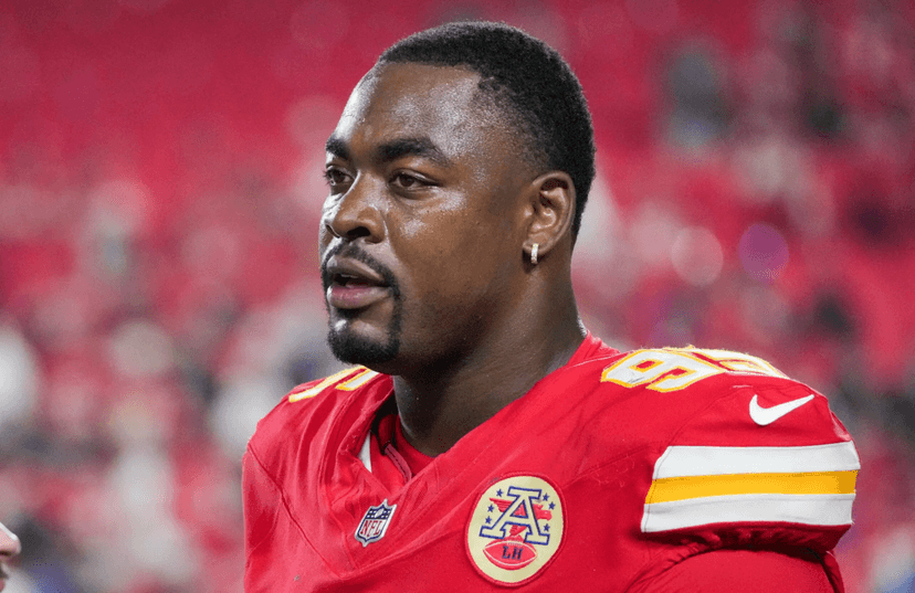 Chris Jones Agrees to Restructure Deal, Boosts Kansas City Chiefs’ Salary Cap with Base Salary Cut