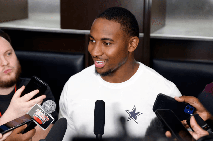 Cowboys Demand Donovan Ezeiruaku Sign Contract Before It’s Too Late