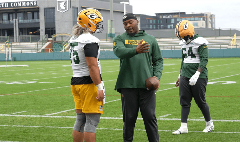 Packers Star Seeking a New Contract, Is Not Attending Green Bay’s Mandatory Minicamp