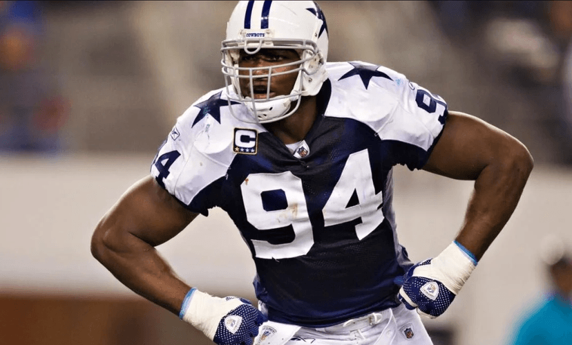 Ex-Cowboys Star Warns NFL Players to Think Twice Before Leaving for Bigger Paychecks