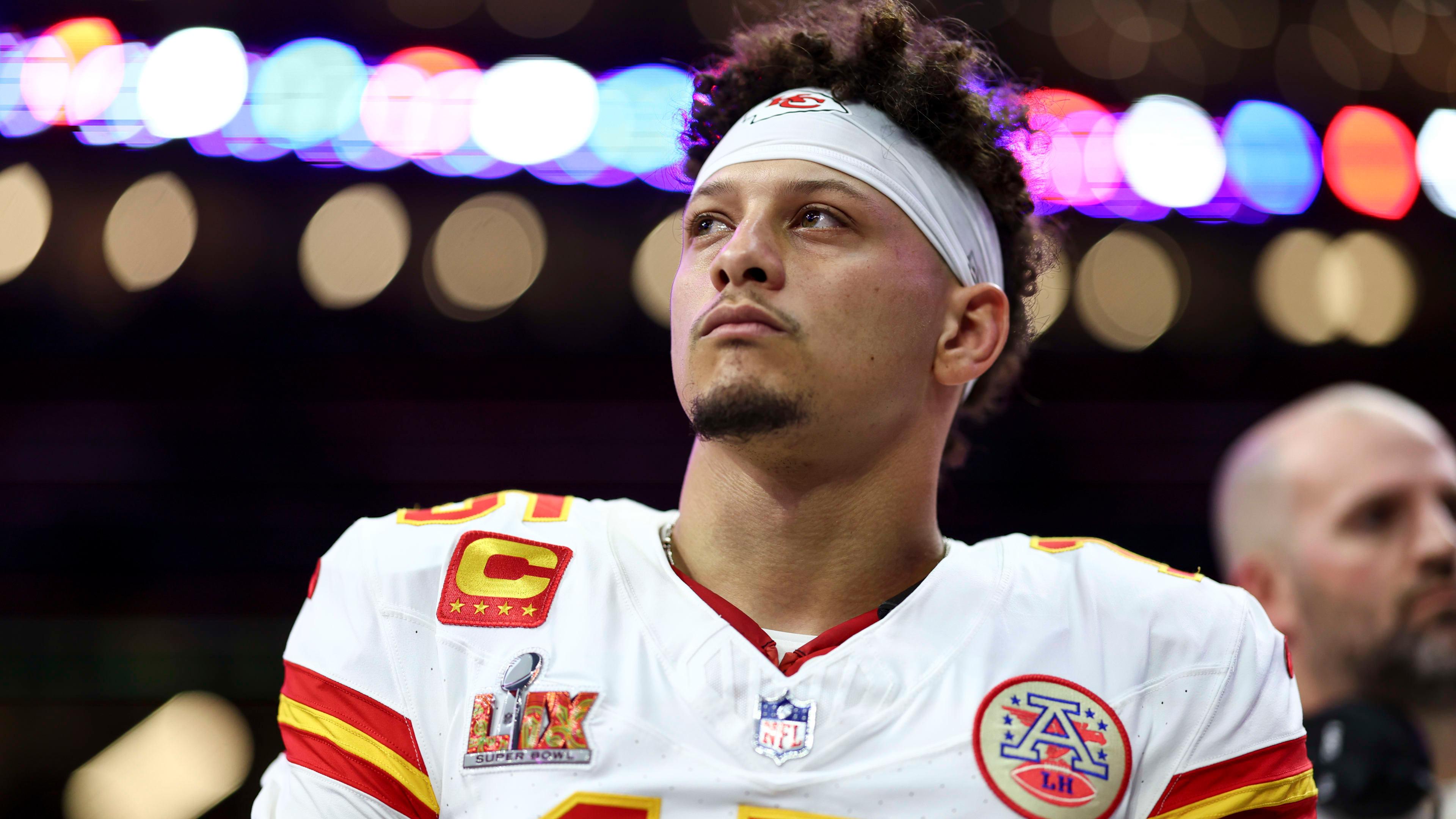Patrick Mahomes Receives $500K MVP Bonus and Donates It to Charlie Kirk’s Family