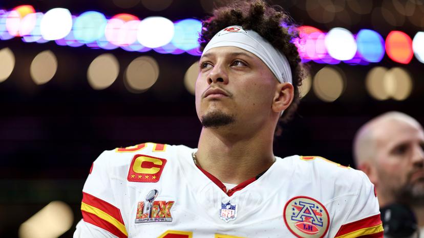 Patrick Mahomes Receives $500K MVP Bonus and Donates It to Charlie Kirk’s Family