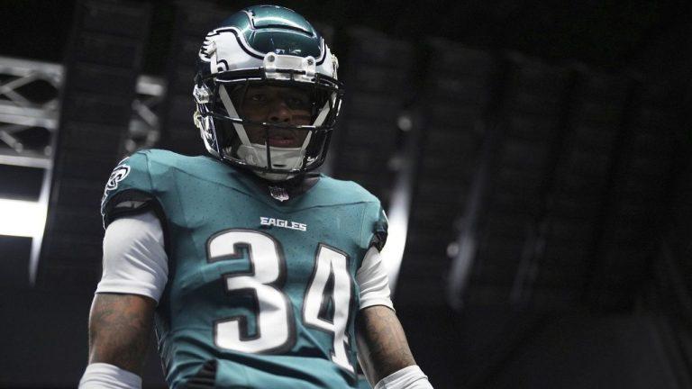 From Gambling Ban to Redemption: Eagles Give Isaiah Rodgers a Second Chance — But Not Every Fan Is on Board