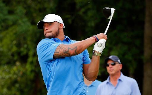 Dak Prescott Plays Golf During Cowboys Offseason – Fans Split Over Leadership Concerns