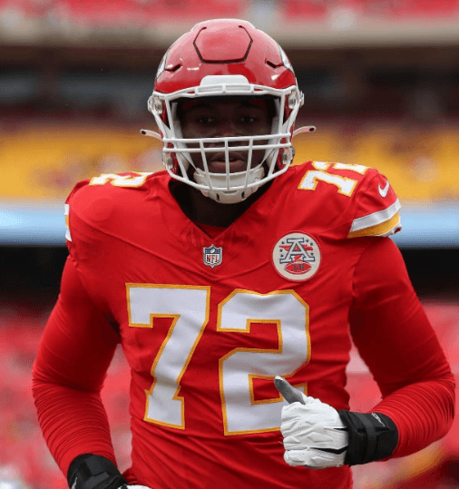 Former Chiefs Lineman Retires From NFL, Joins Kansas City Police Department
