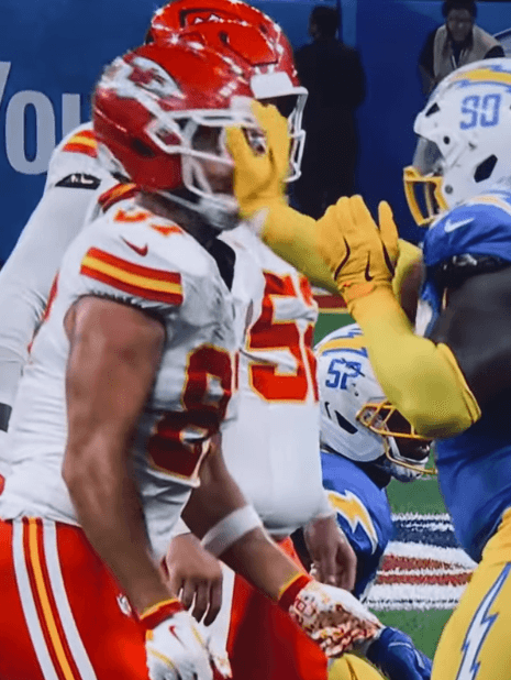 Chiefs Ask NFL to Investigate After Travis Kelce Was Punched in the Face by Defensive Player During Chiefs vs Chargers Game