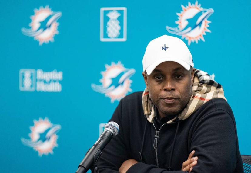 Dolphins GM Rejects Steelers’ Bold Trade Offer for Tyreek Hill