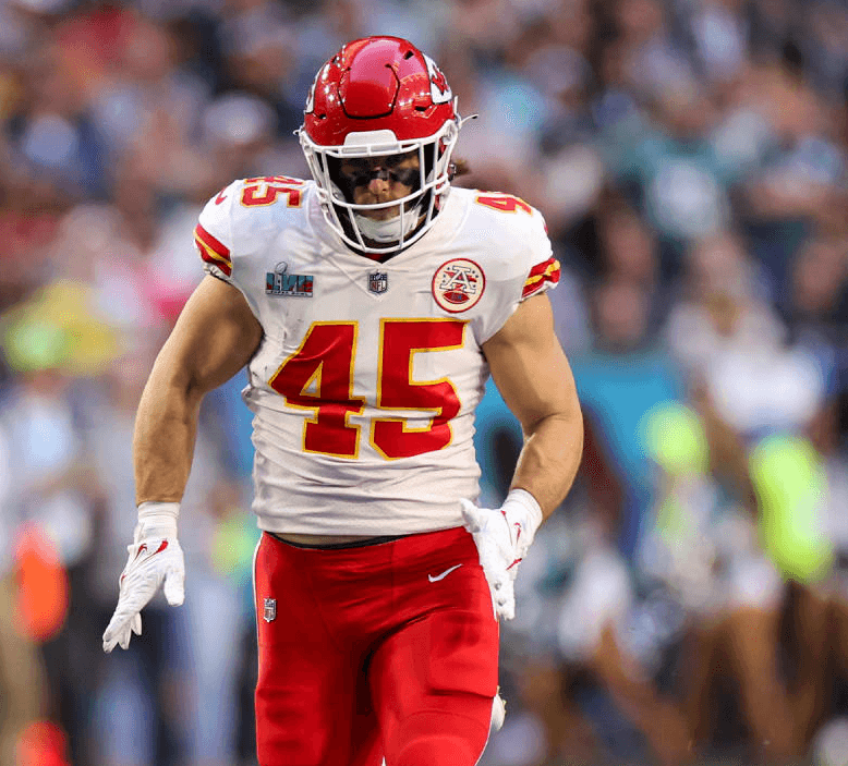 Ex-Chiefs Star Admits Regret Over Joining Broncos — ‘Kansas City Was Always Home’👇