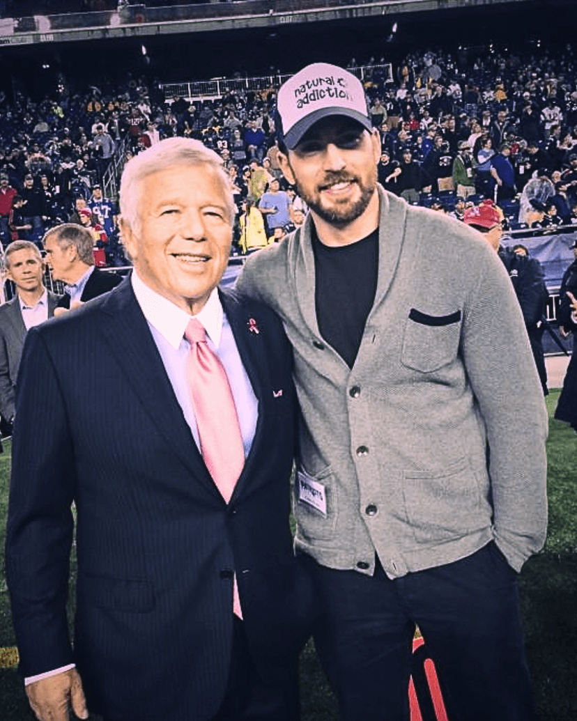 Captain America - Chris Evans Does the Unthinkable, Boosts Patriots' Spirits After Season-Opening Loss