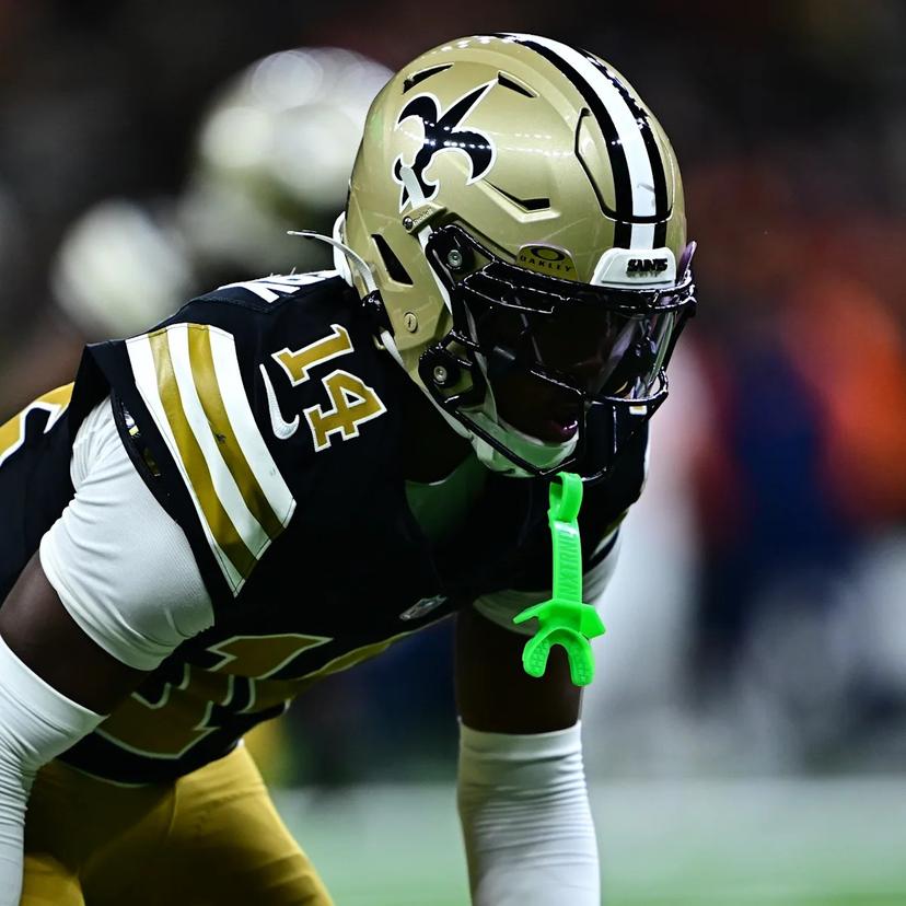 Saints Locker Room Erupts as Rookie Gets Berated by Teammates for Being the Weak Link Exploited by 49ers