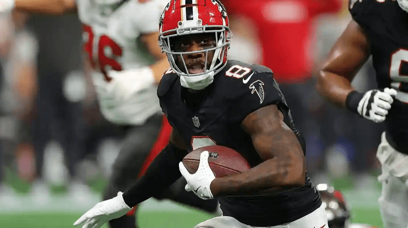 Trade Pitch Has Eagles Land $32 Million Pro Bowl Tight End