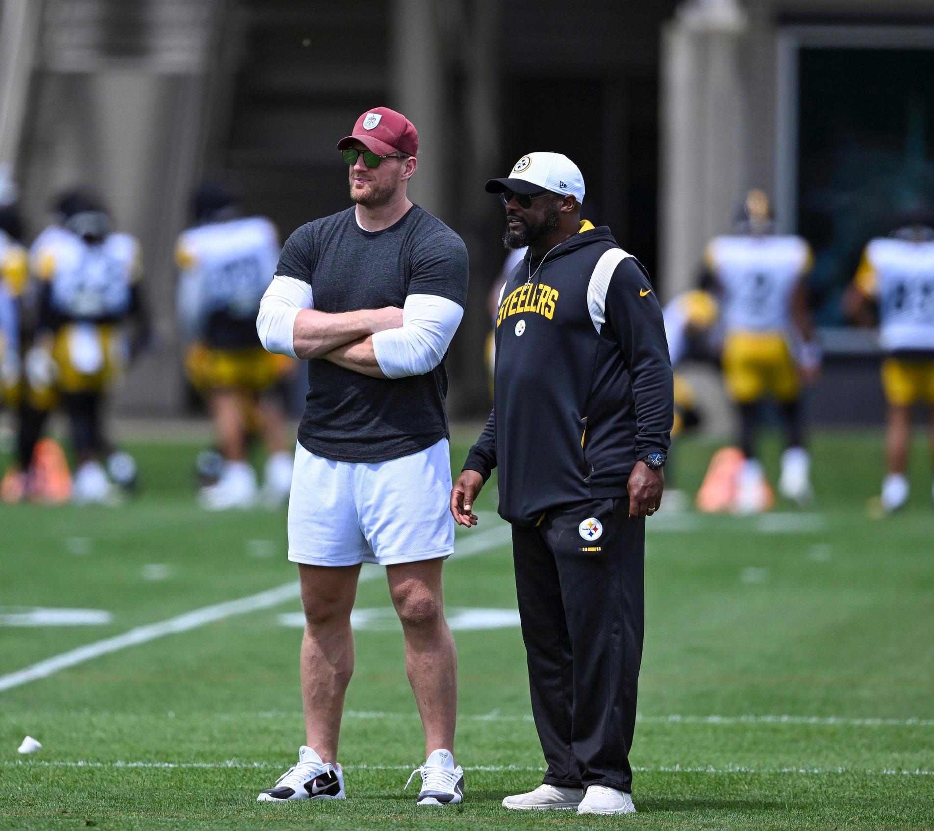 Mike Tomlin on X: "The only thing better than having one Watt on the field,  is having two Watts on the field. Thanks for hanging with us, @JJWatt.  https://t.co/6HG2BW0M3W" / X