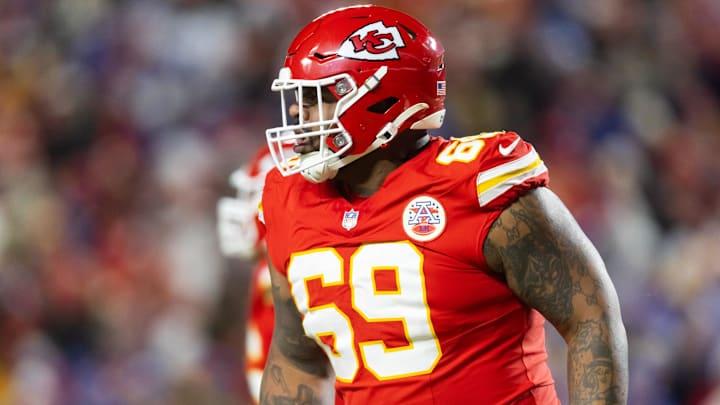 BREAKING: Chiefs Re-Sign Mike Pennel