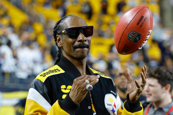 Snoop Dogg on Whether He'd Watch Chiefs-Steelers Game With Taylor Swift