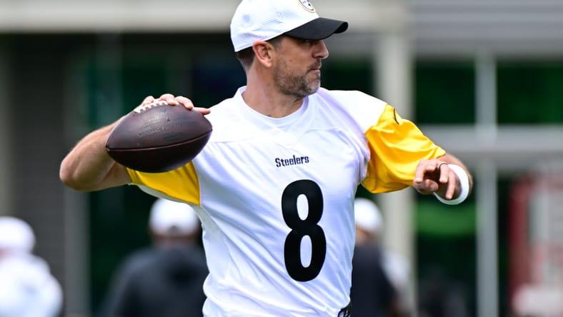 Aaron Rodgers Explains Why He Signed with Steelers